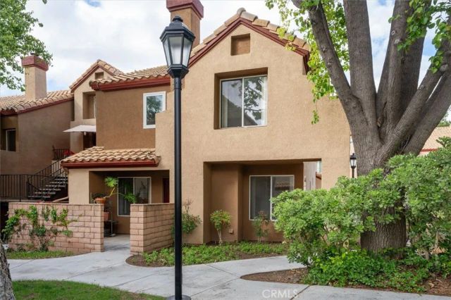 22613 Copper Hill 123, Saugus, CA 91350