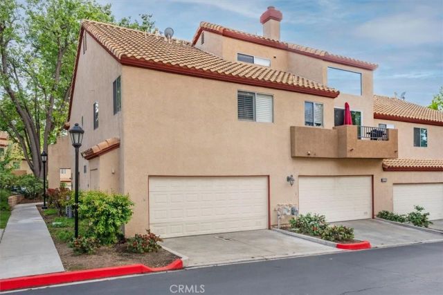 22613 Copper Hill 123, Saugus, CA 91350