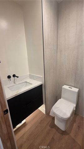 22730 Mariano Street, Woodland Hills, CA 91367