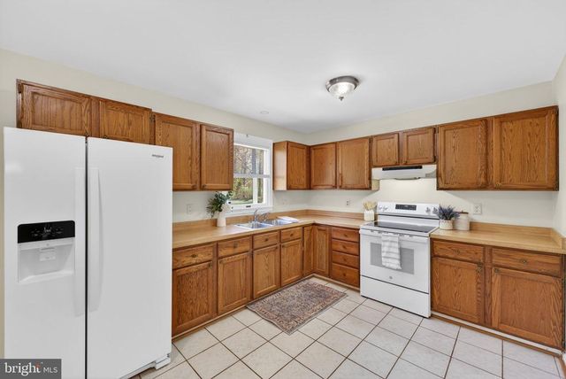 9283 SPRINGS RD, Warrenton, VA 20186