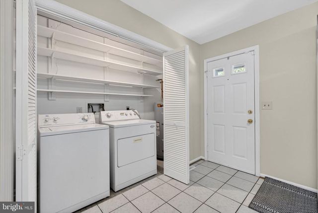 9283 SPRINGS RD, Warrenton, VA 20186