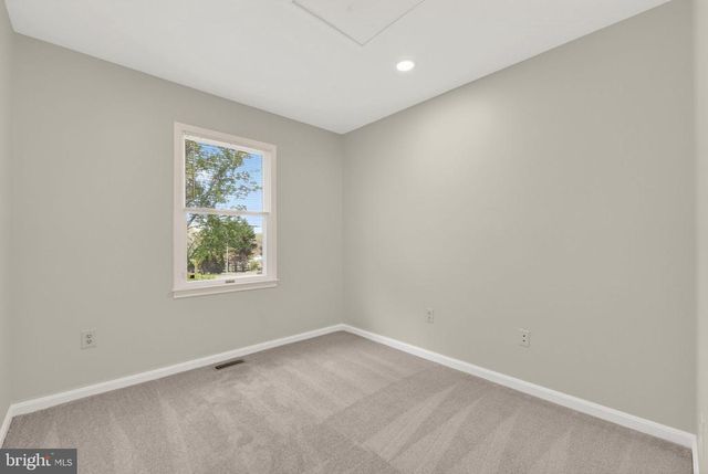 9283 SPRINGS RD, Warrenton, VA 20186