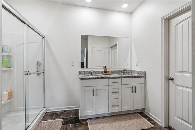 70 CHARLES CRK, Somerville, TN 38068