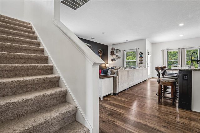70 CHARLES CRK, Somerville, TN 38068