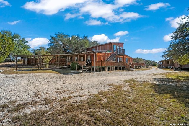 901 CEDAR RISE DR, Canyon Lake, TX 78133