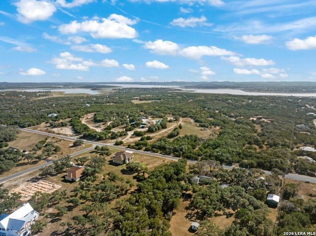 901 CEDAR RISE DR, Canyon Lake, TX 78133