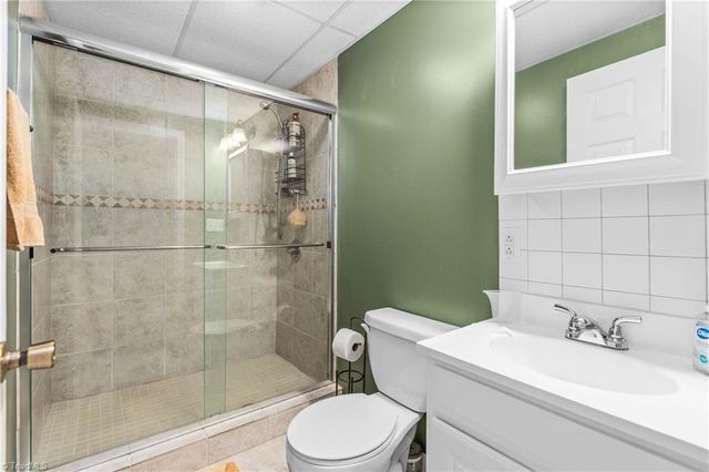 1709 Beechwood Road, Yadkinville, NC 27055