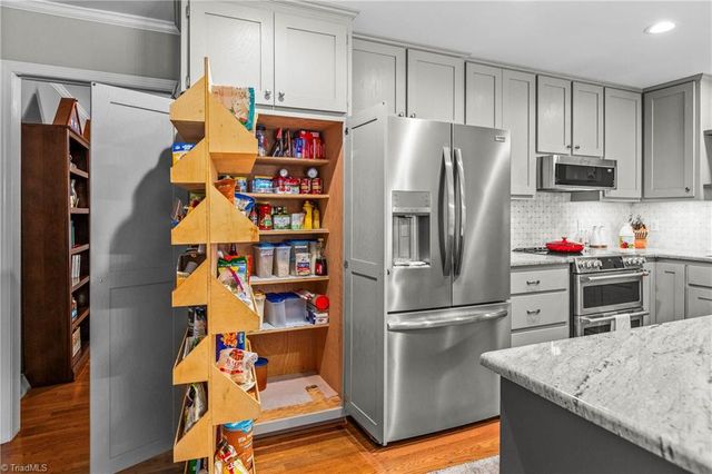 1709 Beechwood Road, Yadkinville, NC 27055