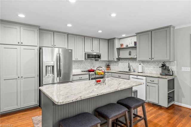 1709 Beechwood Road, Yadkinville, NC 27055