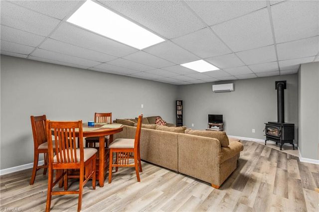 1709 Beechwood Road, Yadkinville, NC 27055