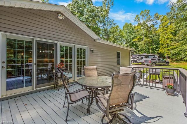 1709 Beechwood Road, Yadkinville, NC 27055