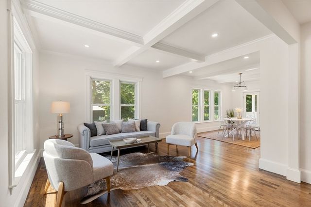 6 Highland Ave, Groveland, MA 01834