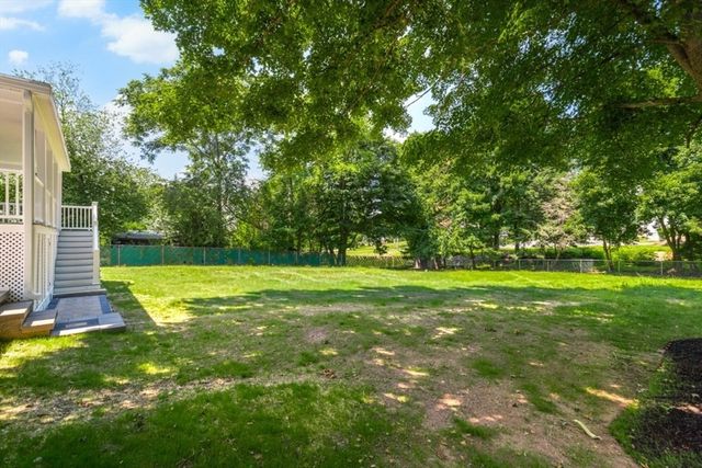 6 Highland Ave, Groveland, MA 01834