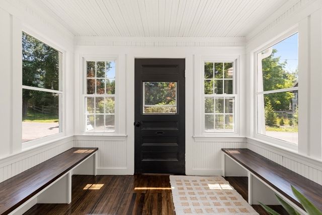 6 Highland Ave, Groveland, MA 01834