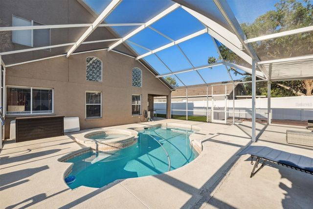3316 PINE TOP DRIVE, Valrico, FL 33594