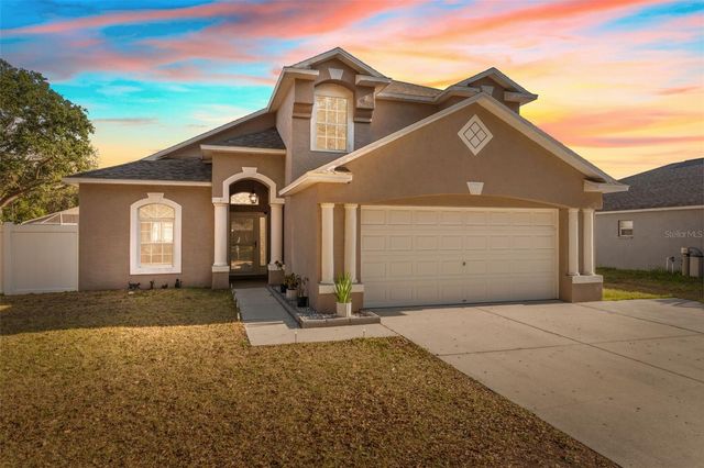 3316 PINE TOP DRIVE, Valrico, FL 33594