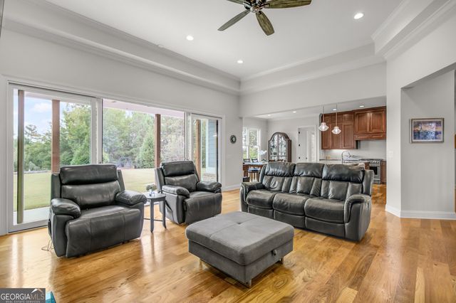 61 Forest Berry Court, Newnan, GA 30265