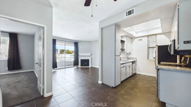 2821 W Avenue K12, Lancaster, CA 93536