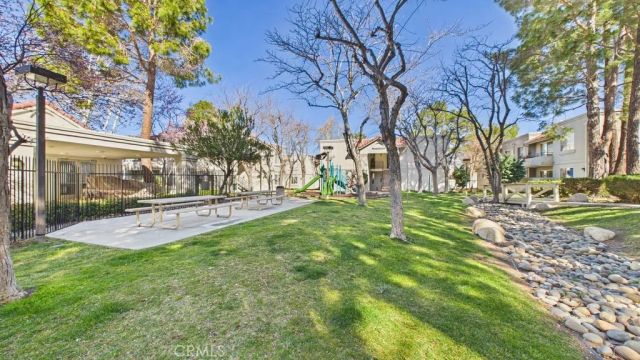 2821 W Avenue K12, Lancaster, CA 93536