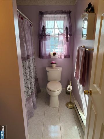 184 S Washington Avenue A6, Bergenfield, NJ 07621