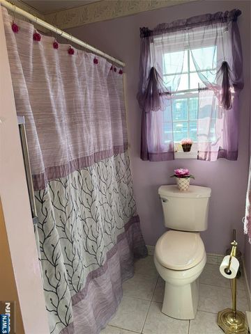 184 S Washington Avenue A6, Bergenfield, NJ 07621