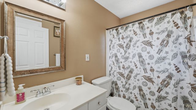 629 Creek, New Braunfels, TX 78130