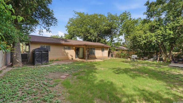 629 Creek, New Braunfels, TX 78130