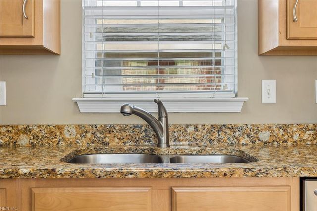 625 13th ST, Virginia Beach, VA 23451