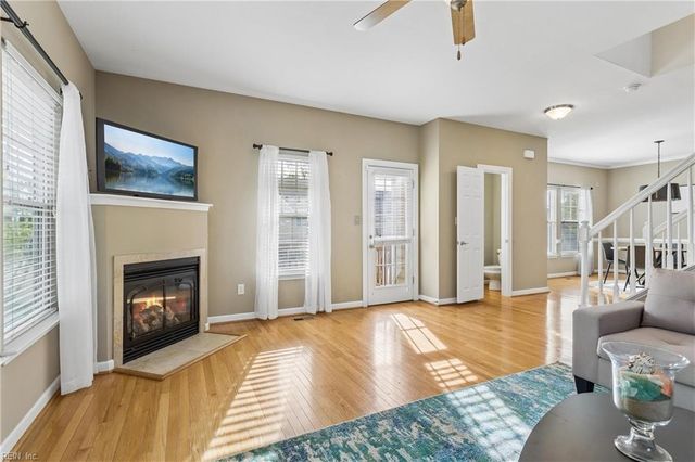 625 13th ST, Virginia Beach, VA 23451