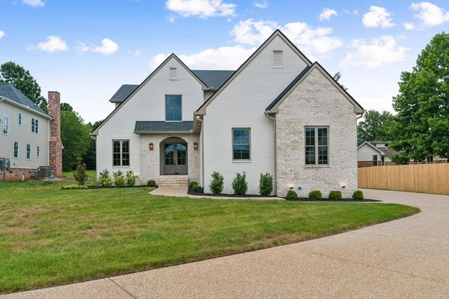 2400 Horn Springs, Lebanon, TN 37087
