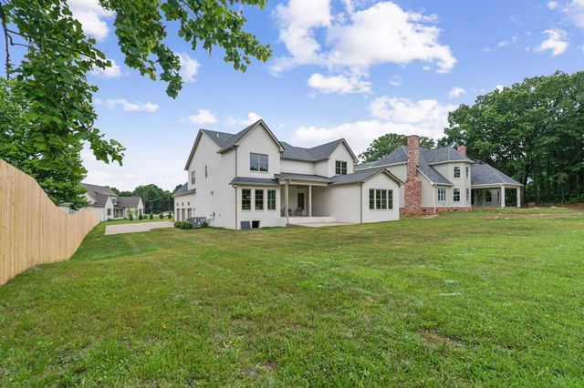 2400 Horn Springs, Lebanon, TN 37087
