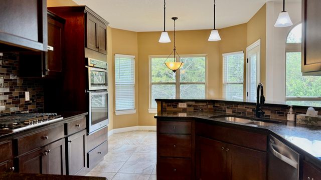 809 RUTLAND DR, Columbia, MO 65203