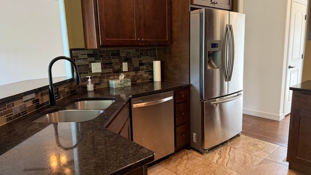 809 RUTLAND DR, Columbia, MO 65203