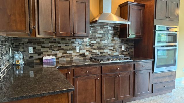 809 RUTLAND DR, Columbia, MO 65203