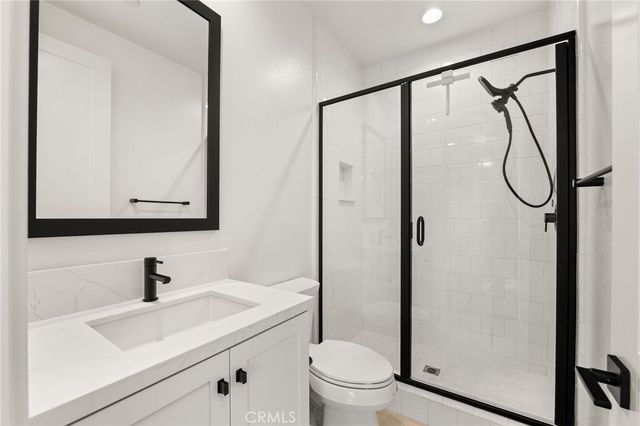 2127 Cresta, Newport Beach, CA 92660