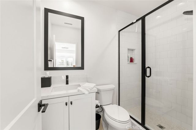 2127 Cresta, Newport Beach, CA 92660