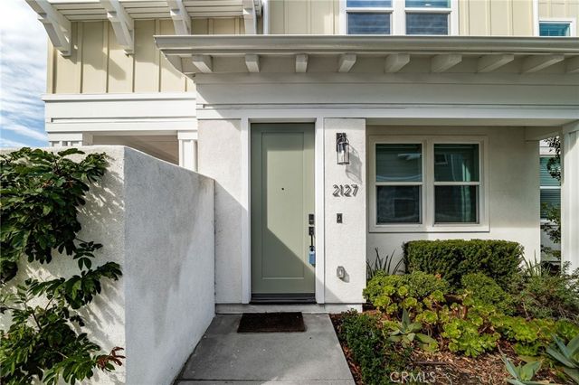 2127 Cresta, Newport Beach, CA 92660