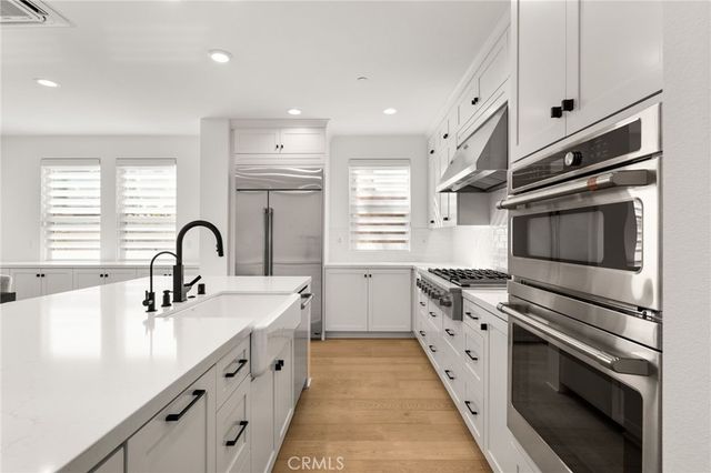 2127 Cresta, Newport Beach, CA 92660