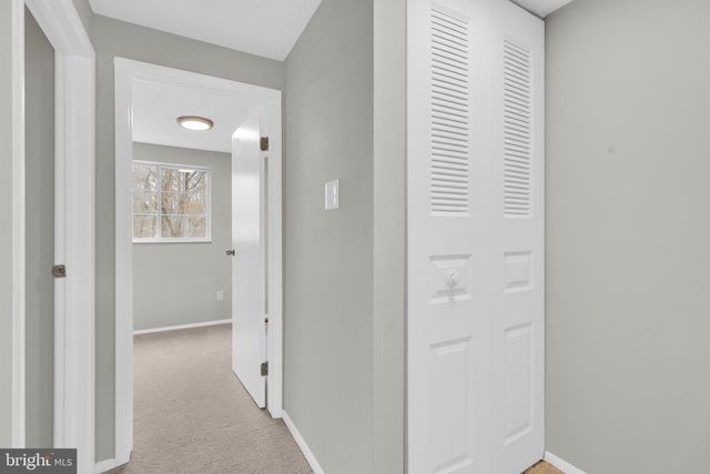 8677 HICKORY RIDGE CT, Springfield, VA 22153