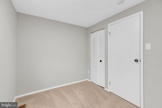 8677 HICKORY RIDGE CT, Springfield, VA 22153