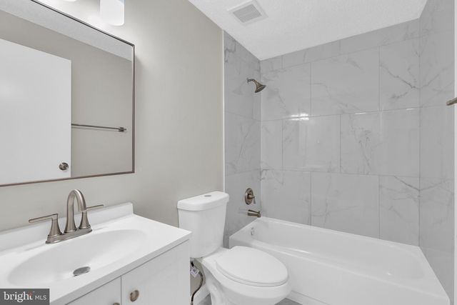 8677 HICKORY RIDGE CT, Springfield, VA 22153