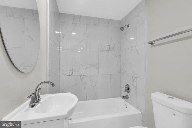 8677 HICKORY RIDGE CT, Springfield, VA 22153