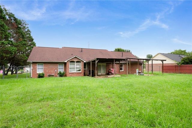 106 Magnolia Way SW, Calhoun, GA 30701
