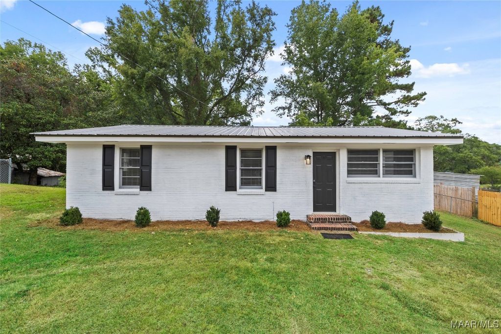 5194 Friendship Road, Tallassee, AL 36078