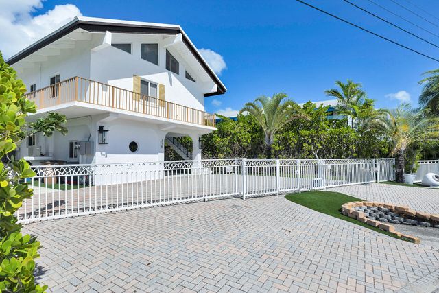 218 Aberdeen Court, Key Largo, FL 33070