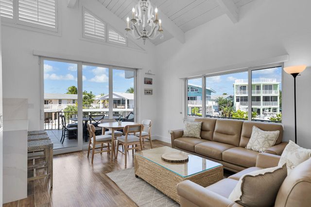 218 Aberdeen Court, Key Largo, FL 33070