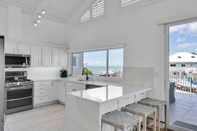 218 Aberdeen Court, Key Largo, FL 33070