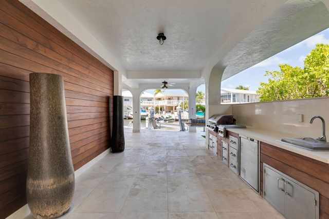 218 Aberdeen Court, Key Largo, FL 33070