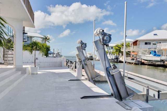 218 Aberdeen Court, Key Largo, FL 33070