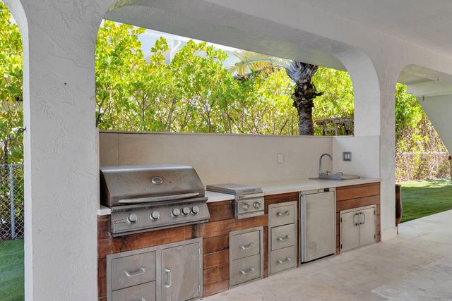 218 Aberdeen Court, Key Largo, FL 33070